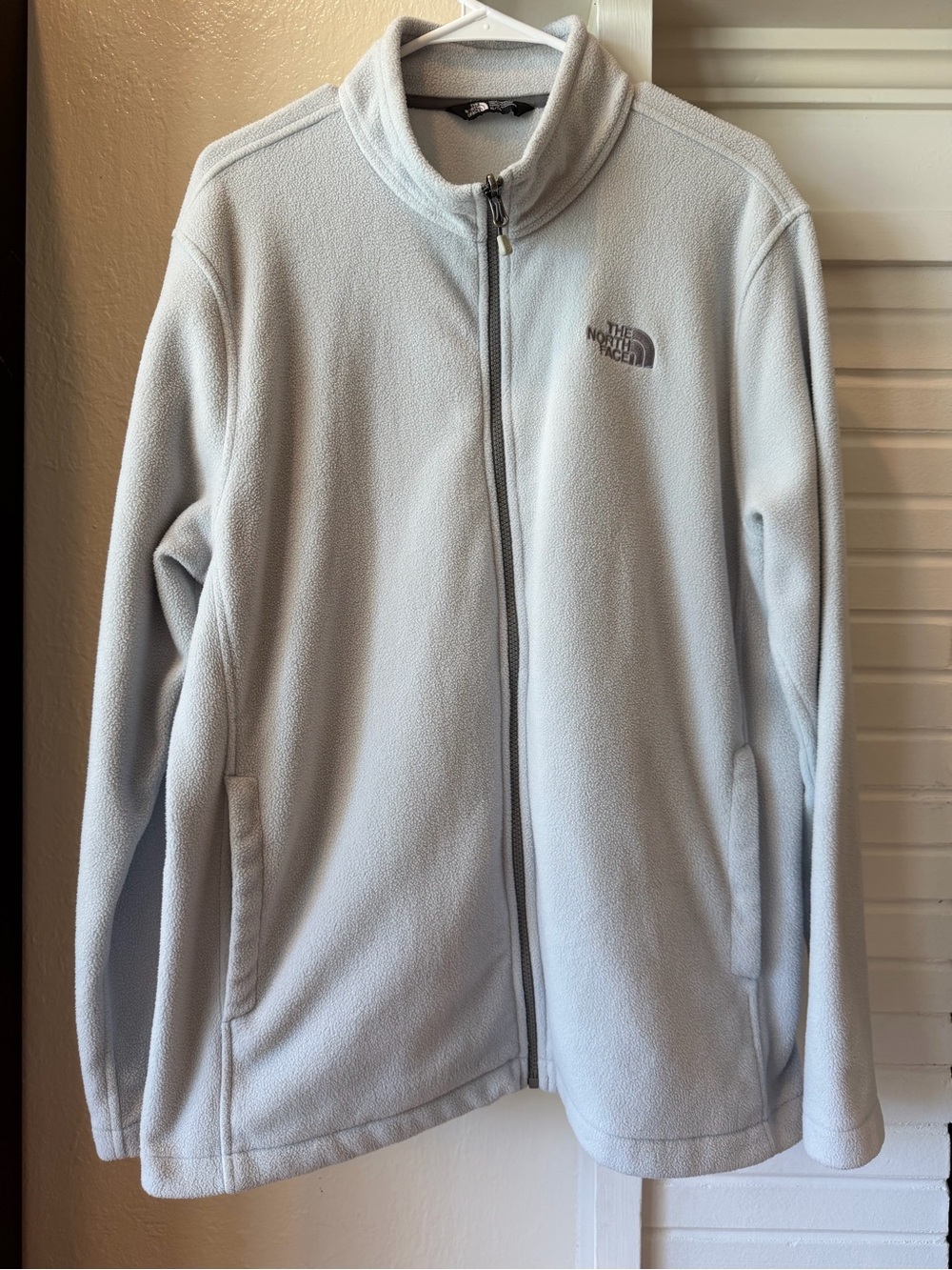 The North Face Men’s XL Light Blue Gray Full Zip Fleece Jacket